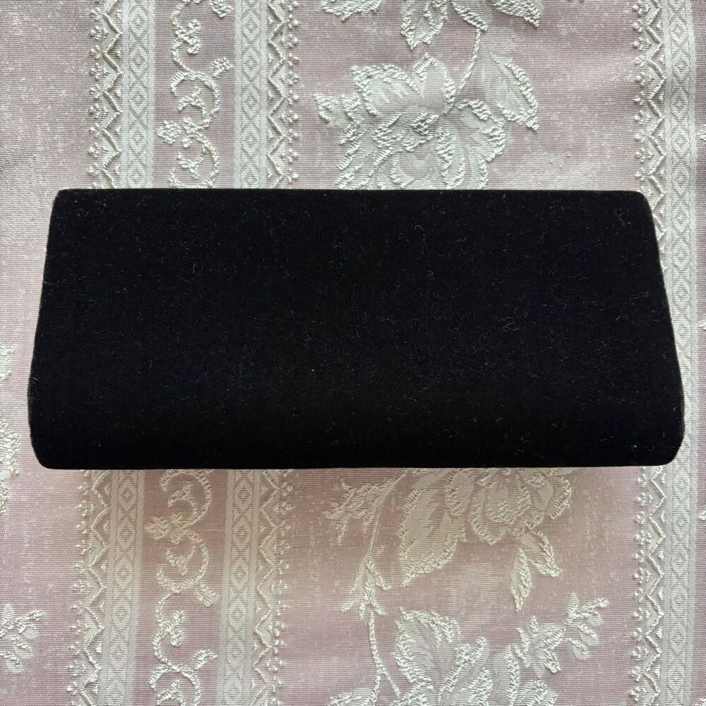Victoria's Secret Women's Black Velvet Bag - Picture 4 of 6